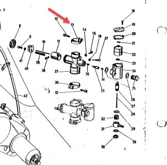 UPPER CLAMP FROM CARB TO AIRBOX - GS150 VS1-5