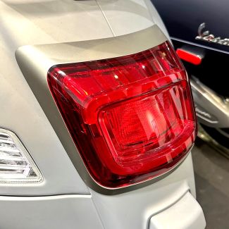 LED TAILLIGHT BRAKE LIGHT ASSEMBLY W/GRAY BEZEL VESPA GTS SUPERTECH 300 HPE2 2023-