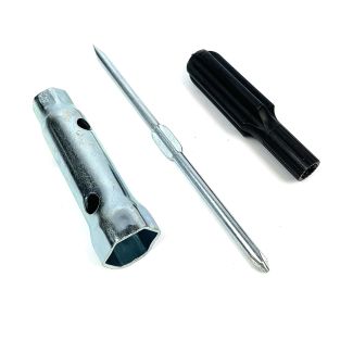 TOOL KIT (635091) SPARK PLUG (11/16) AND SCREWDRIVER (VESPA ET2 TYPHOON 50 2T)