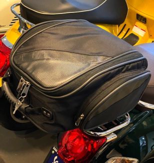 FACO THUNDER TOP CASE SOFT DETACHABLE TAIL BAG WITH LOCK *BLACK* (WITH MOUNTING PLATE)