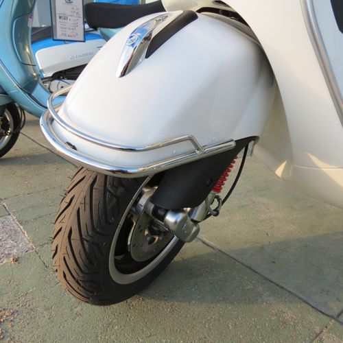 ScooterWest.com - CUPPINI FRONT FENDER GUARD VESPA GT200 GTS250